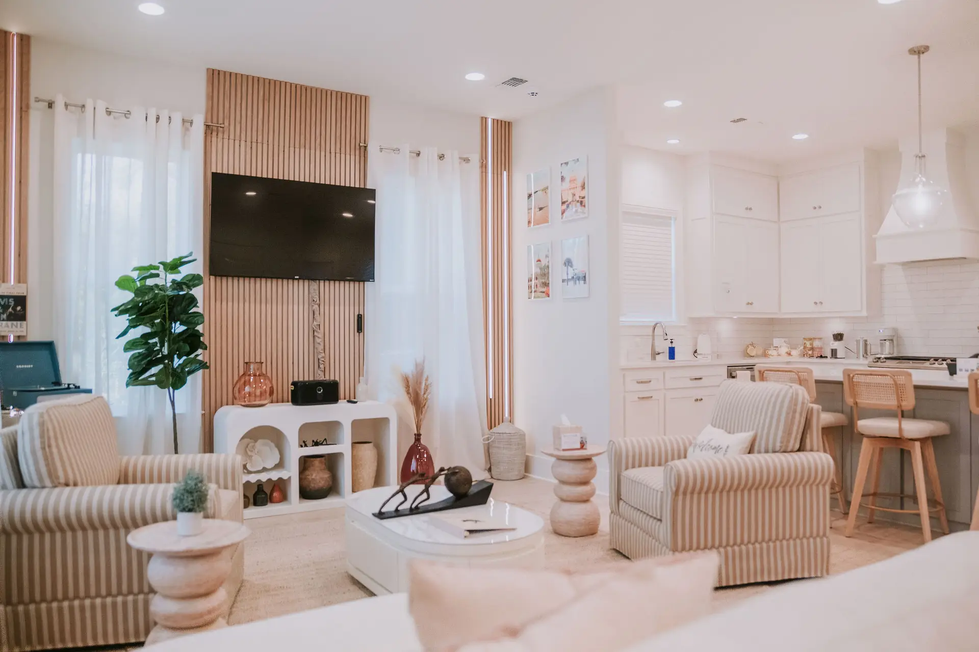 Living room at The NERV Haven in Ocean Springs near Biloxi for business travelers